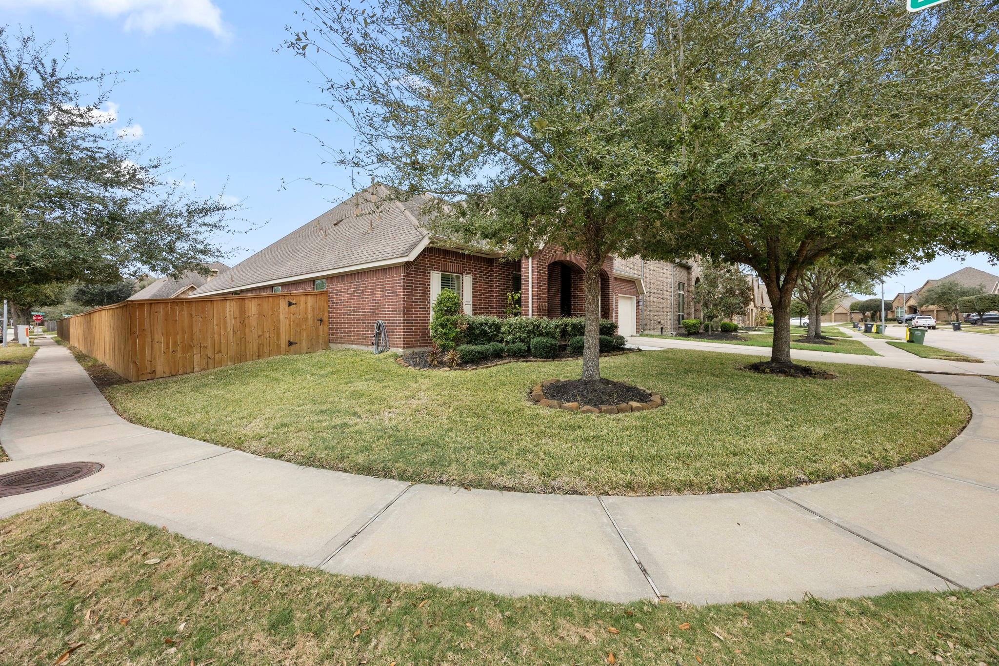 3010 Inglewood Lane