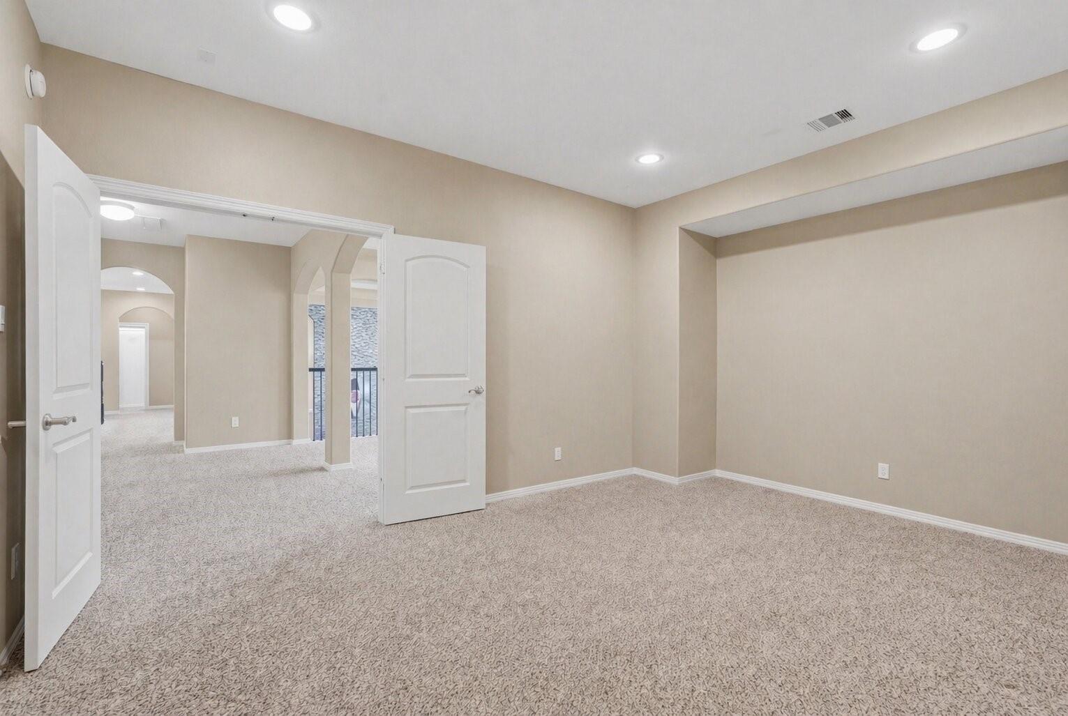 Sugar Land, Texas, 77479, United States, 5 Bedrooms Bedrooms, ,5 BathroomsBathrooms,Residential,Active,2041655