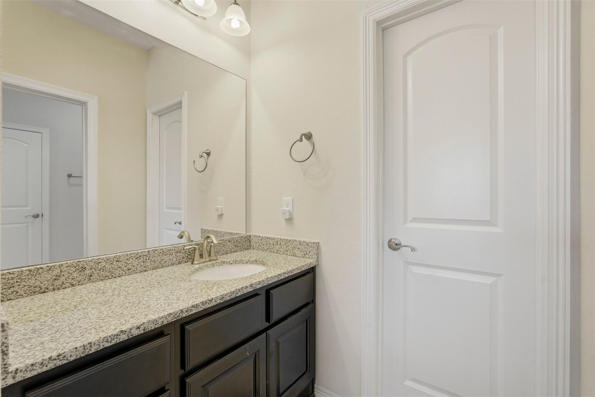 Sugar Land, Texas, 77479, United States, 5 Bedrooms Bedrooms, ,5 BathroomsBathrooms,Residential,Active,2041655