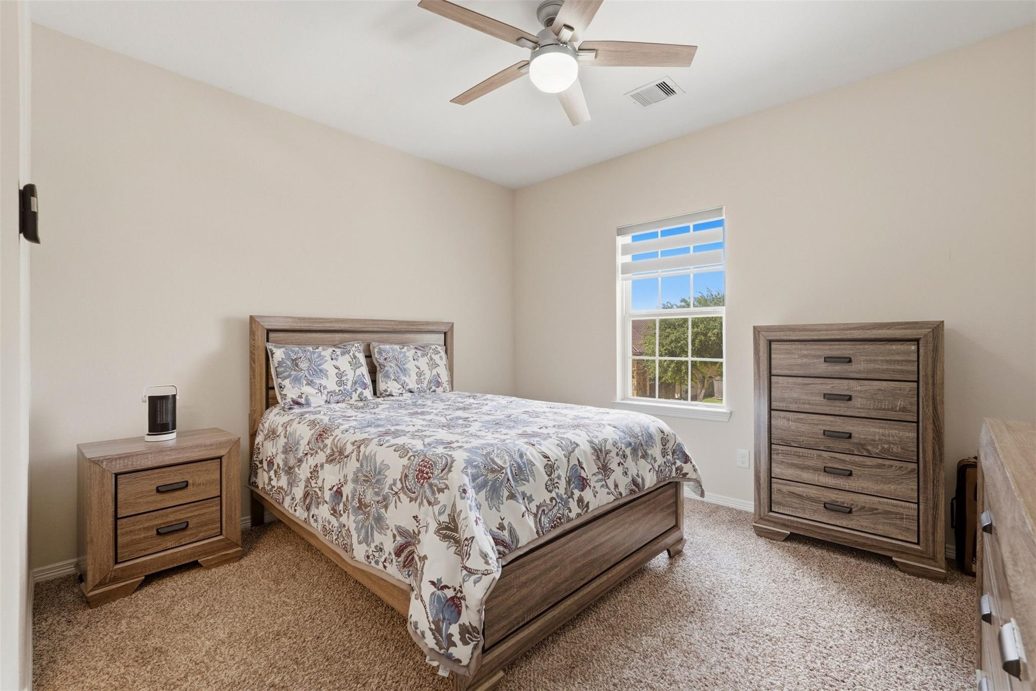 Sugar Land, Texas, 77479, United States, 5 Bedrooms Bedrooms, ,5 BathroomsBathrooms,Residential,Active,2041655