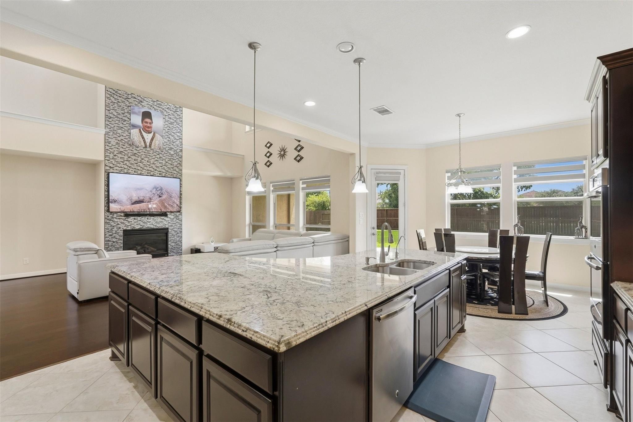 Sugar Land, Texas, 77479, United States, 5 Bedrooms Bedrooms, ,5 BathroomsBathrooms,Residential,Active,2041655
