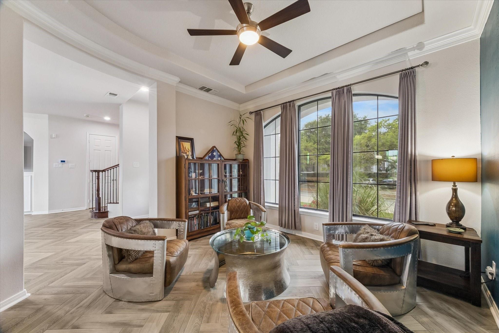 1830 Lakeside Drive