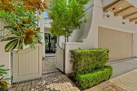 Photo of 2328 Bissonnet Street, Houston, TX 77005 (MLS # 30917754)