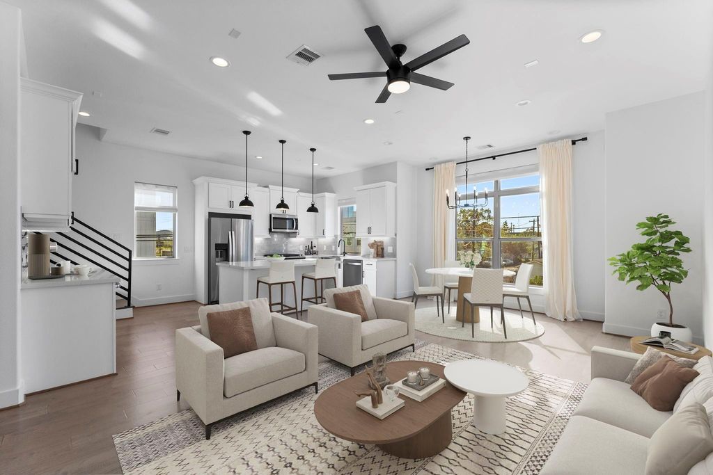 Photo of 1602 Chestnut Street, Houston, TX 77009 (MLS # 31257332)