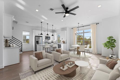 Photo of 1602 Chestnut Street, Houston, TX 77009 (MLS # 31257332)