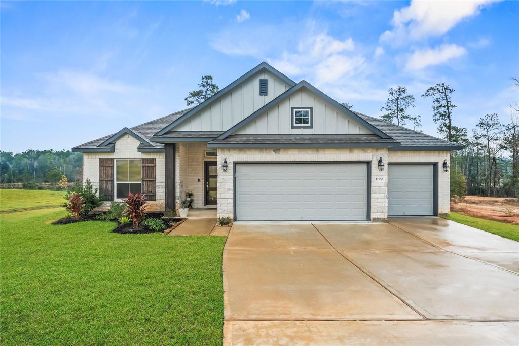 Photo of 11755 Oakwood Ranch Drive, Willis, TX 77378 (MLS # 53876969)