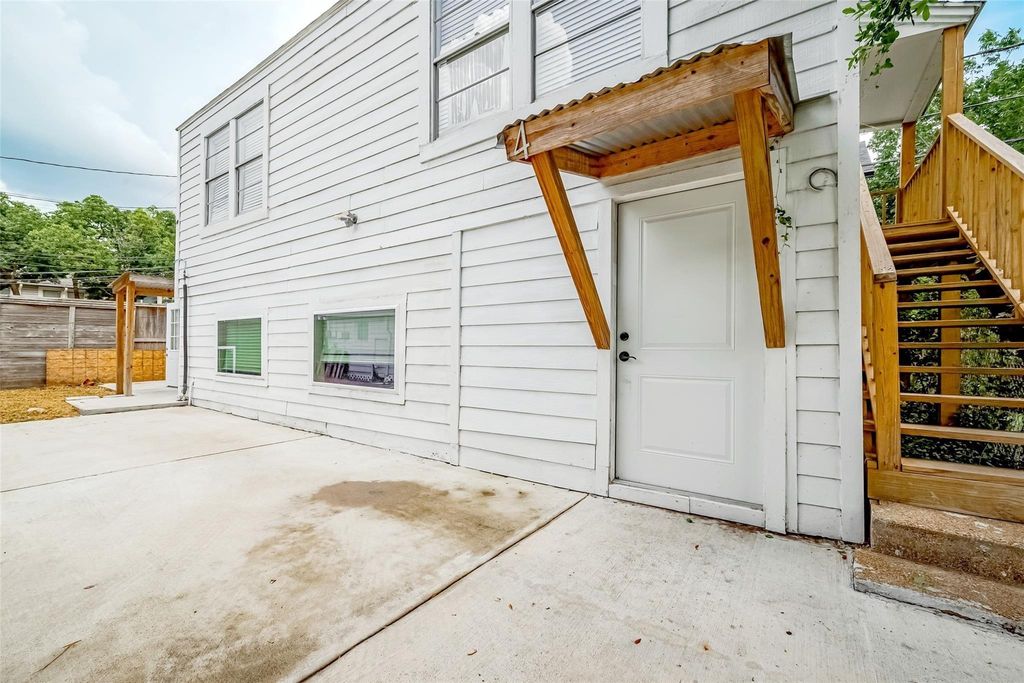 Photo of 1511 Scharpe Street Street, Houston, TX 77023 (MLS # 80163618)