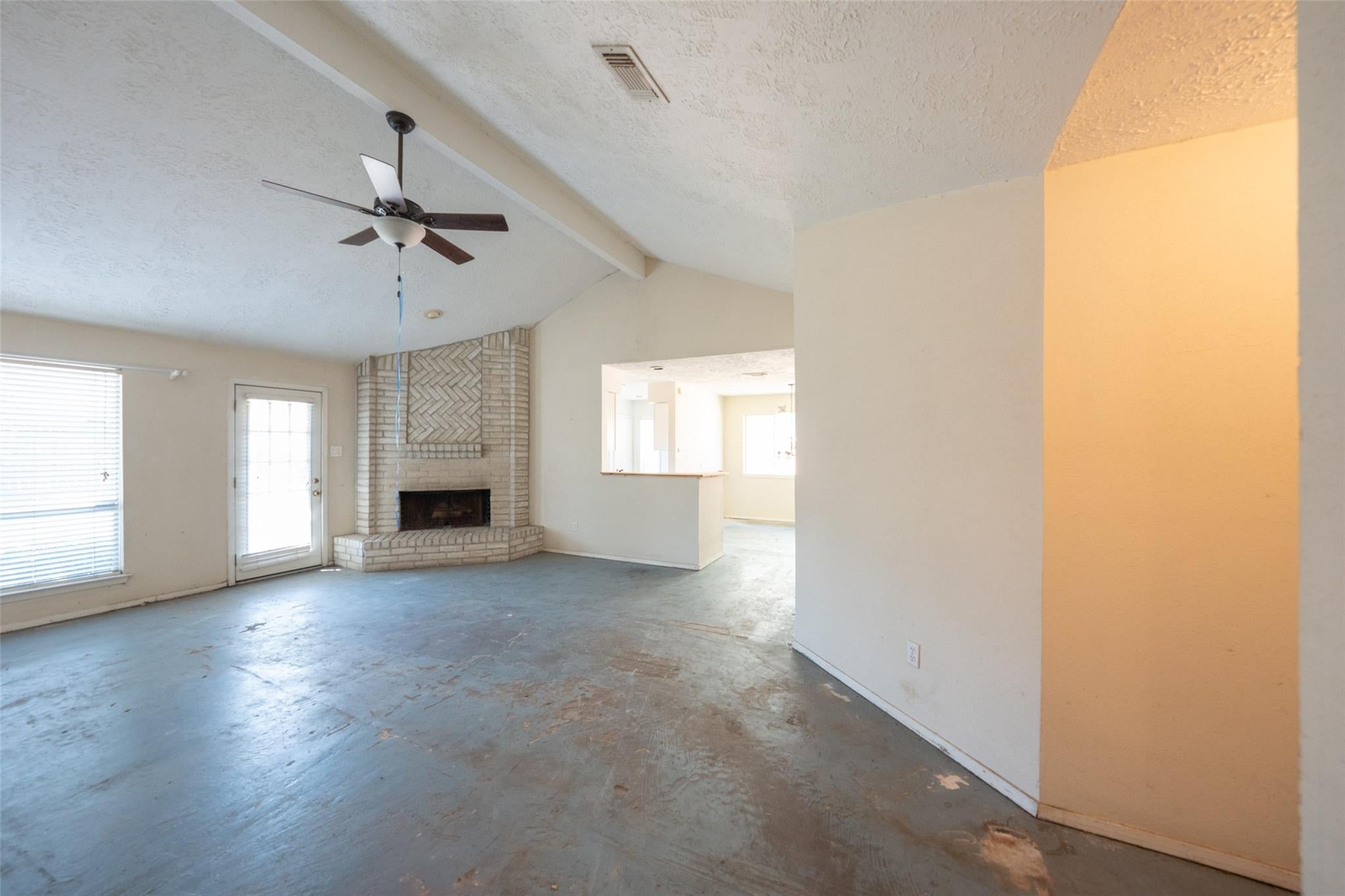 21223 Fernhollow Lane