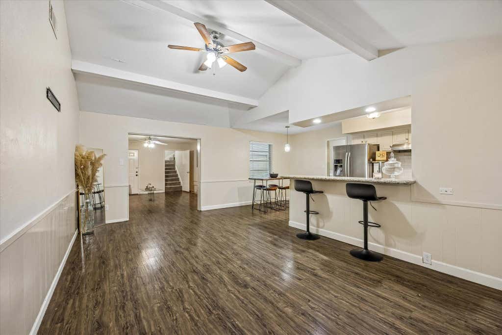 Photo of 118 E Highland Terrace, League City, TX 77573 (MLS # 8054810)