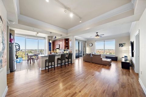 Photo of 3333 Allen Parkway #1309, Houston, TX 77019 (MLS # 45062722)