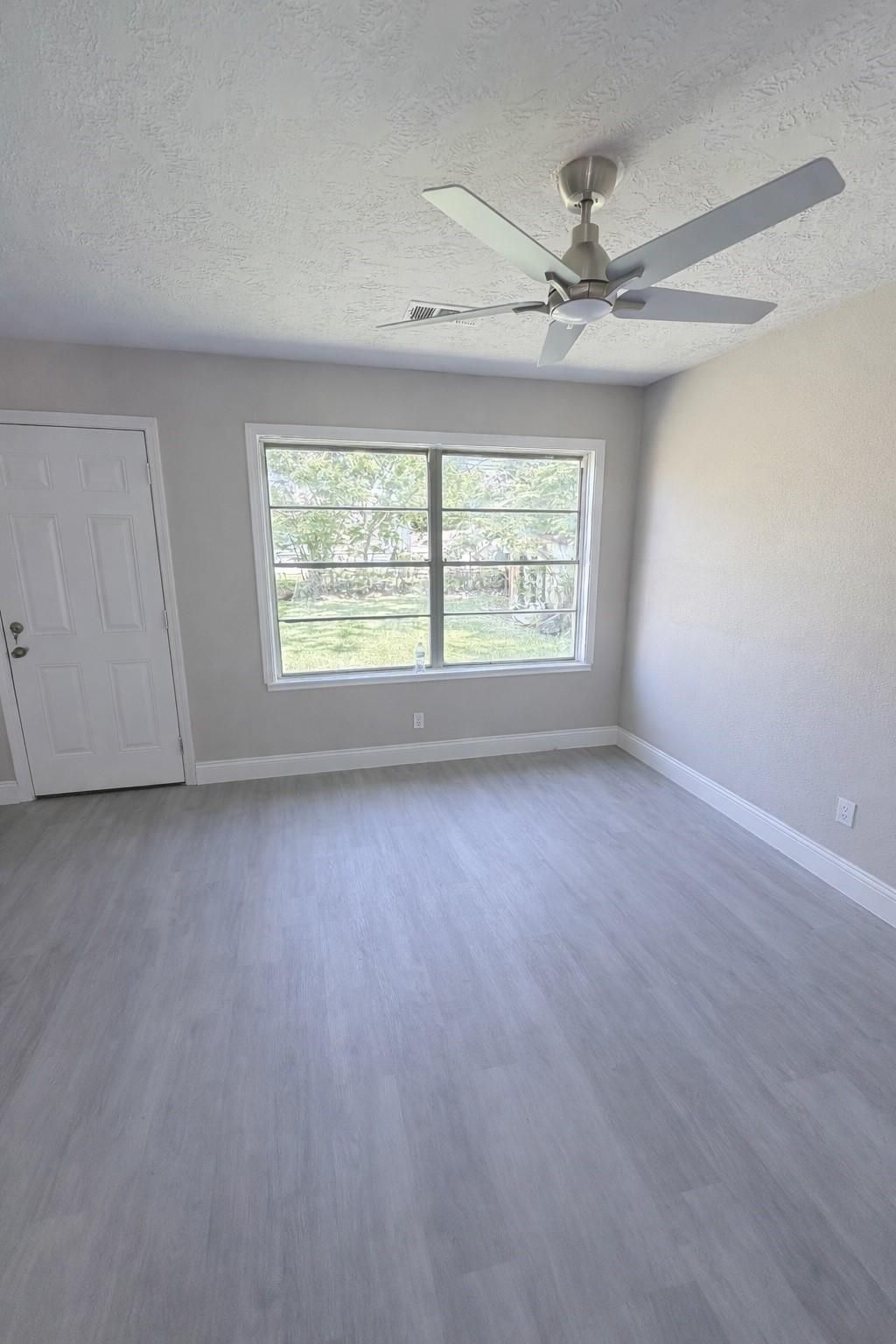 Photo of 8115 Redfern Drive, Houston, TX 77033 (MLS # 63205576)