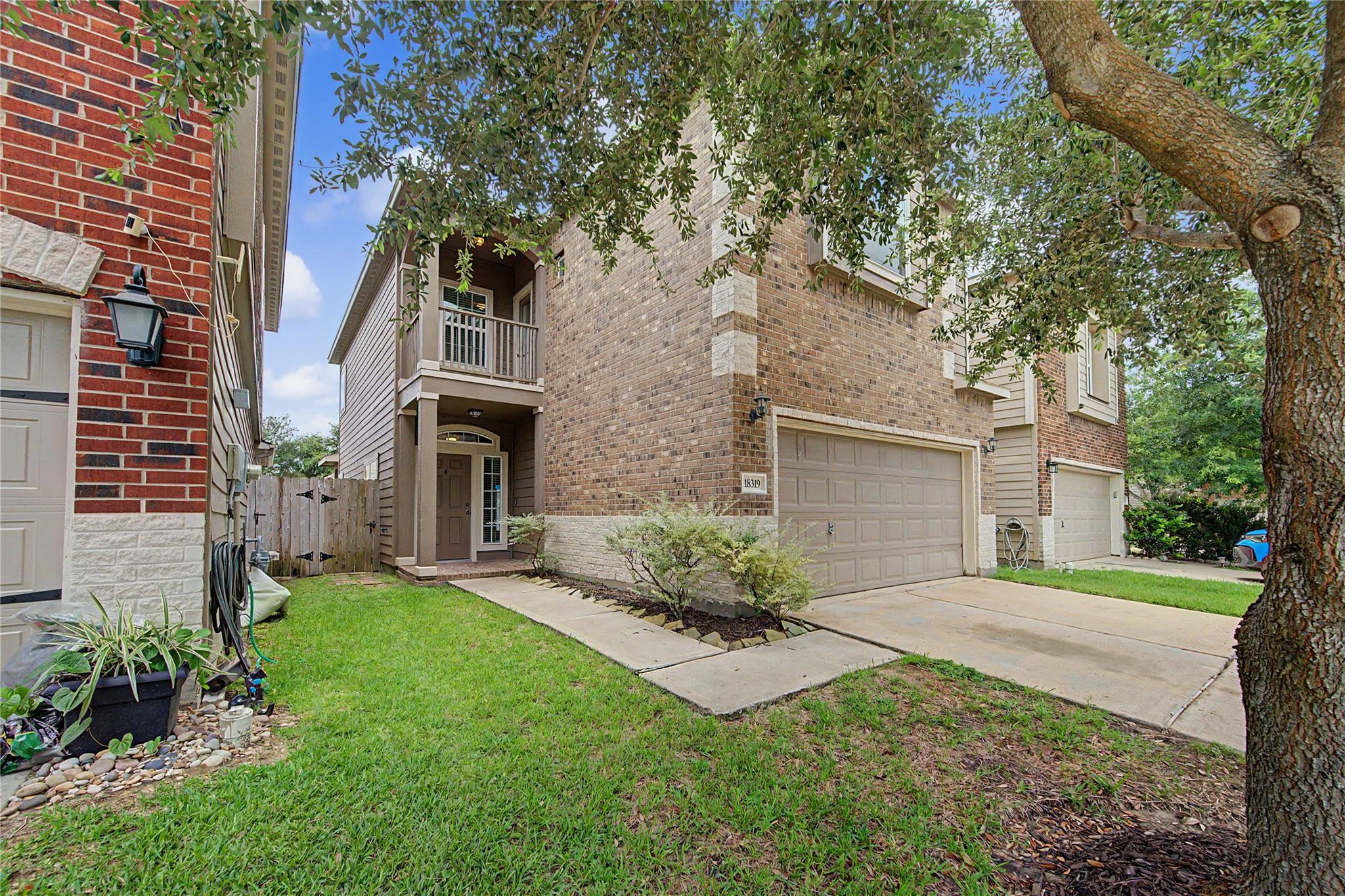 18319 Amalfi Coast Drive