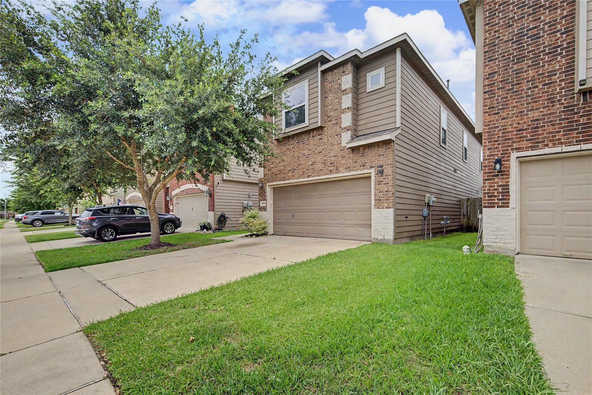 18319 Amalfi Coast Drive