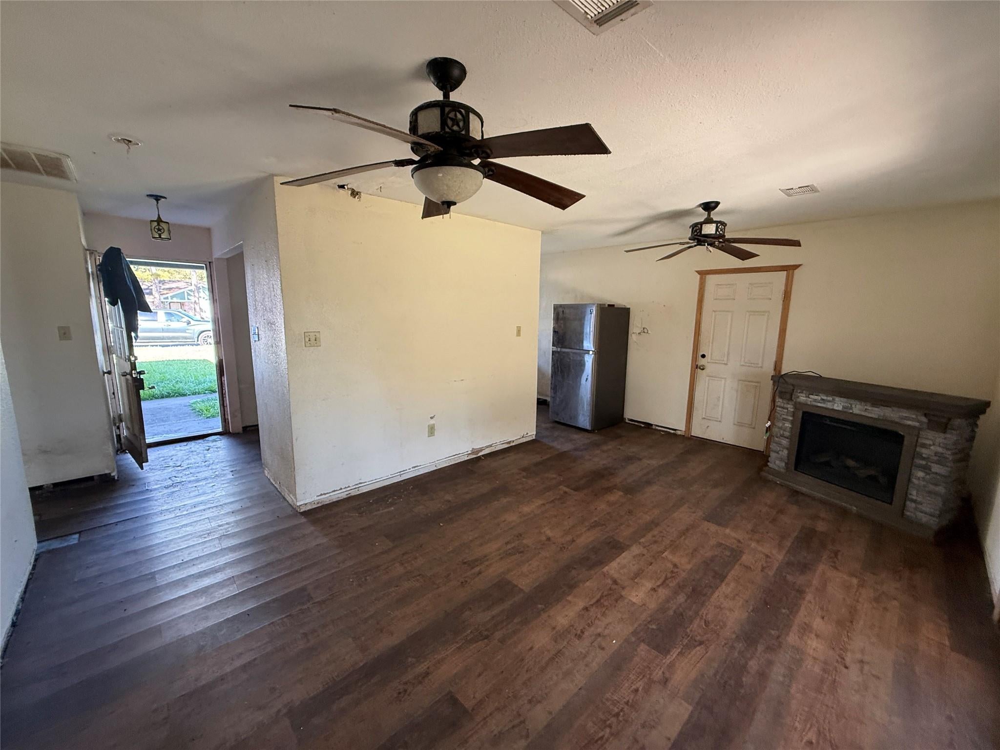 2001 Isla Drive