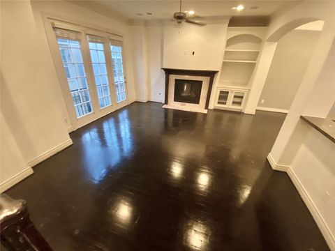 Photo of 2723 Sherwin, Houston, TX 77007 (MLS # 10375953)