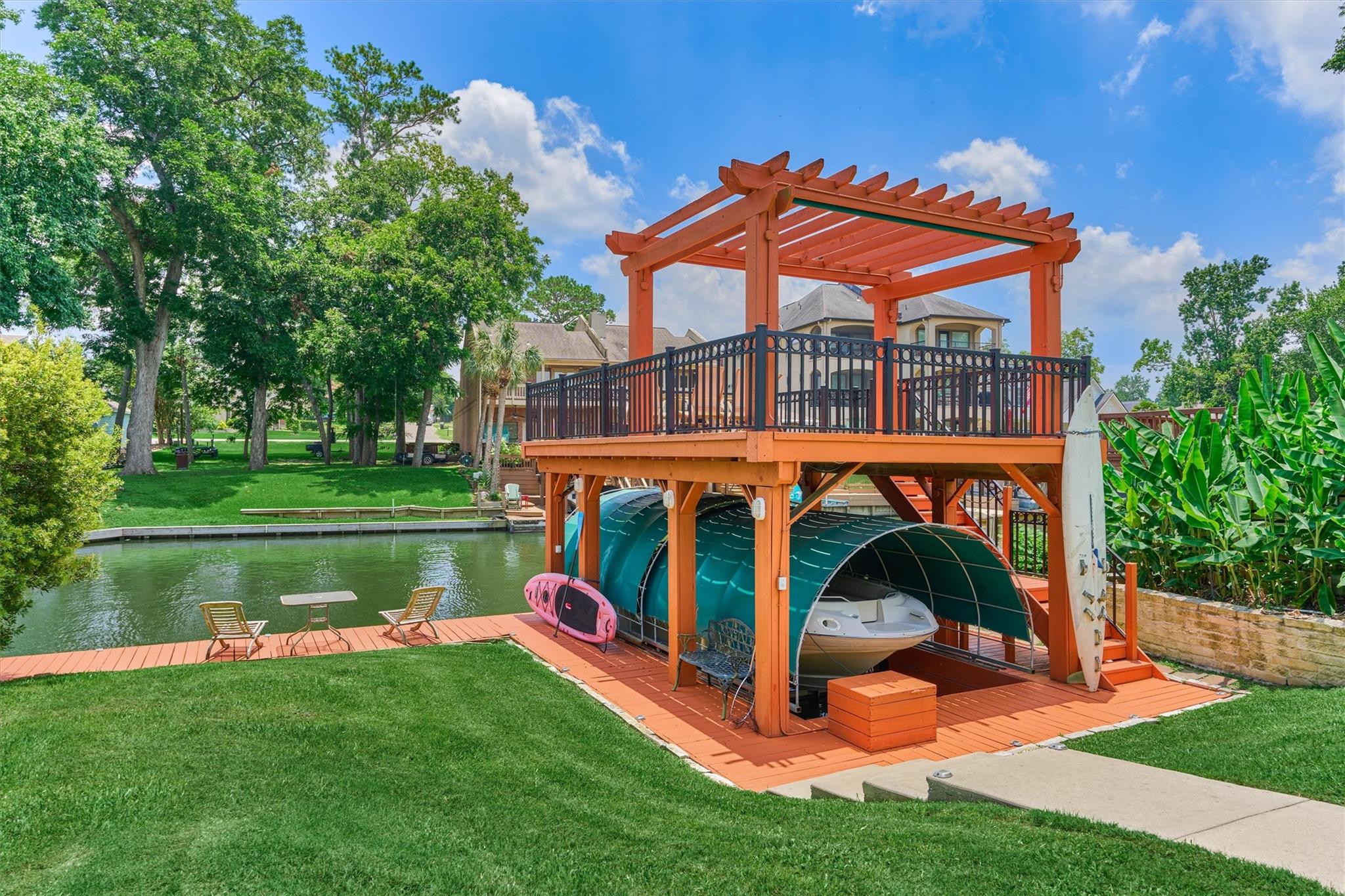 738 Lake View Drive