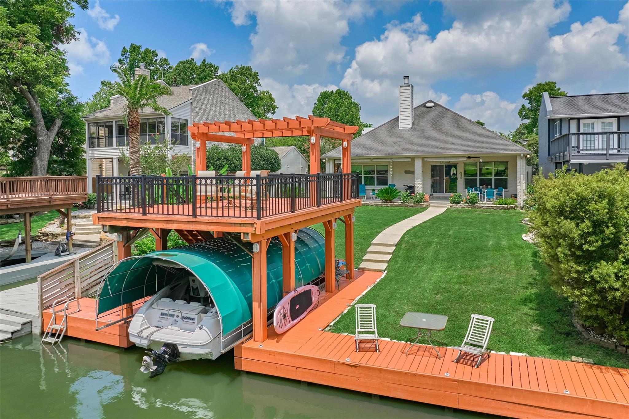 738 Lake View Drive