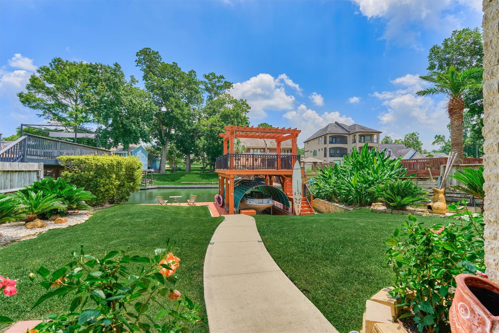 738 Lake View Drive
