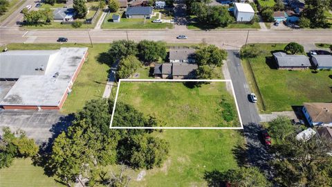 Vacant Land For Sale - 2110 4th Avenue North Avenue<br/> Texas City, TX 77590
