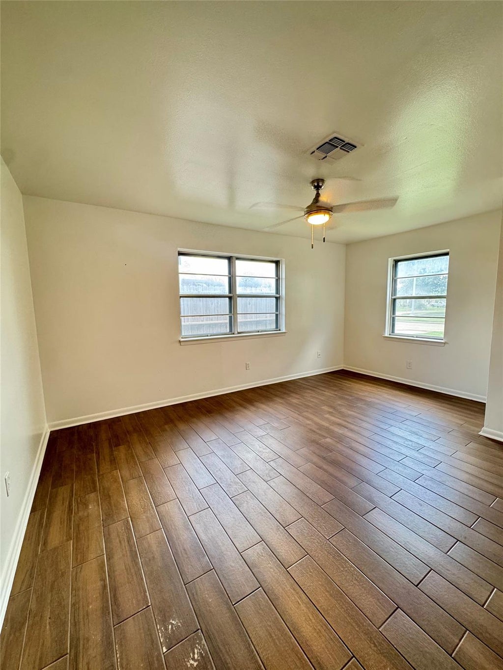 Photo of 6018 W 43rd Street, Houston, TX 77092 (MLS # 36790910)