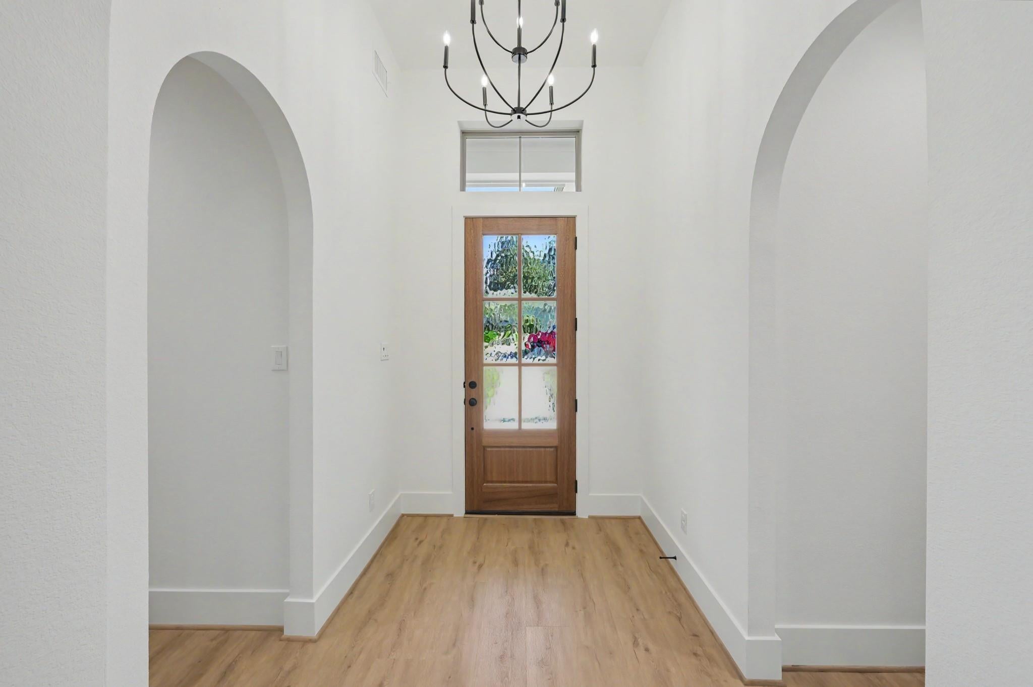 5442 Edgewater Court