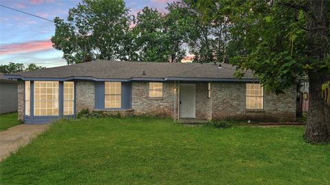 Photo of 4210 Ester Street, Stafford, TX 77477 (MLS # 77858171)