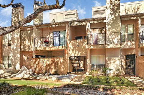 Photo of 10811 Richmond Avenue #68, Houston, TX 77042 (MLS # 3559099)
