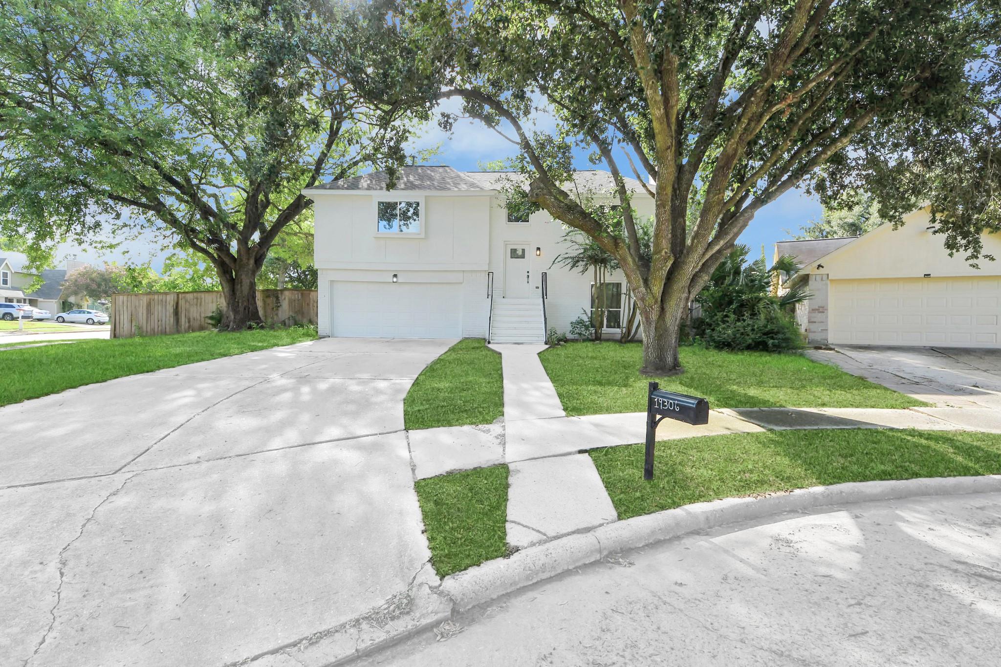 19306 Gladewater Court