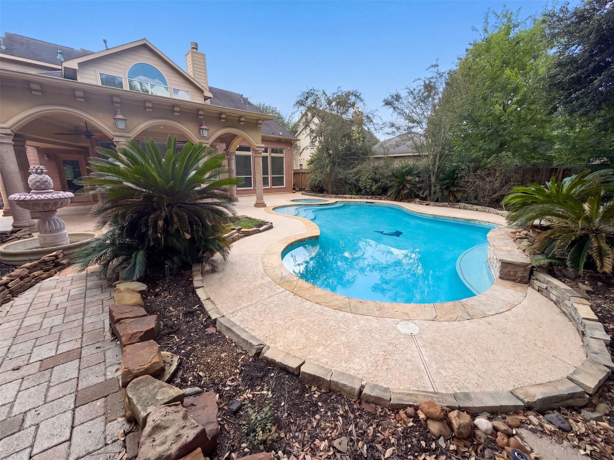 25722 Lake Springs Way