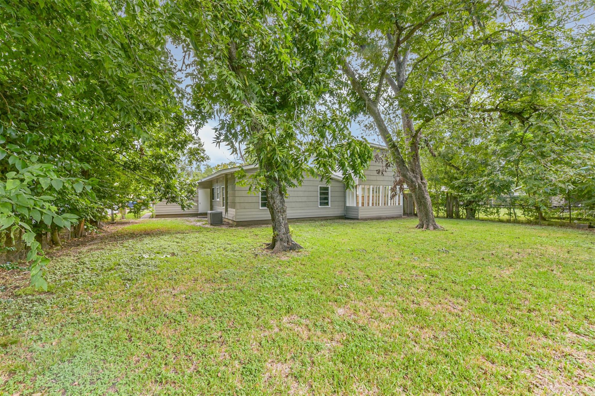 Houston, Texas 77075, United States, 4 Bedrooms Bedrooms, ,2 BathroomsBathrooms,Residential,Active,221146