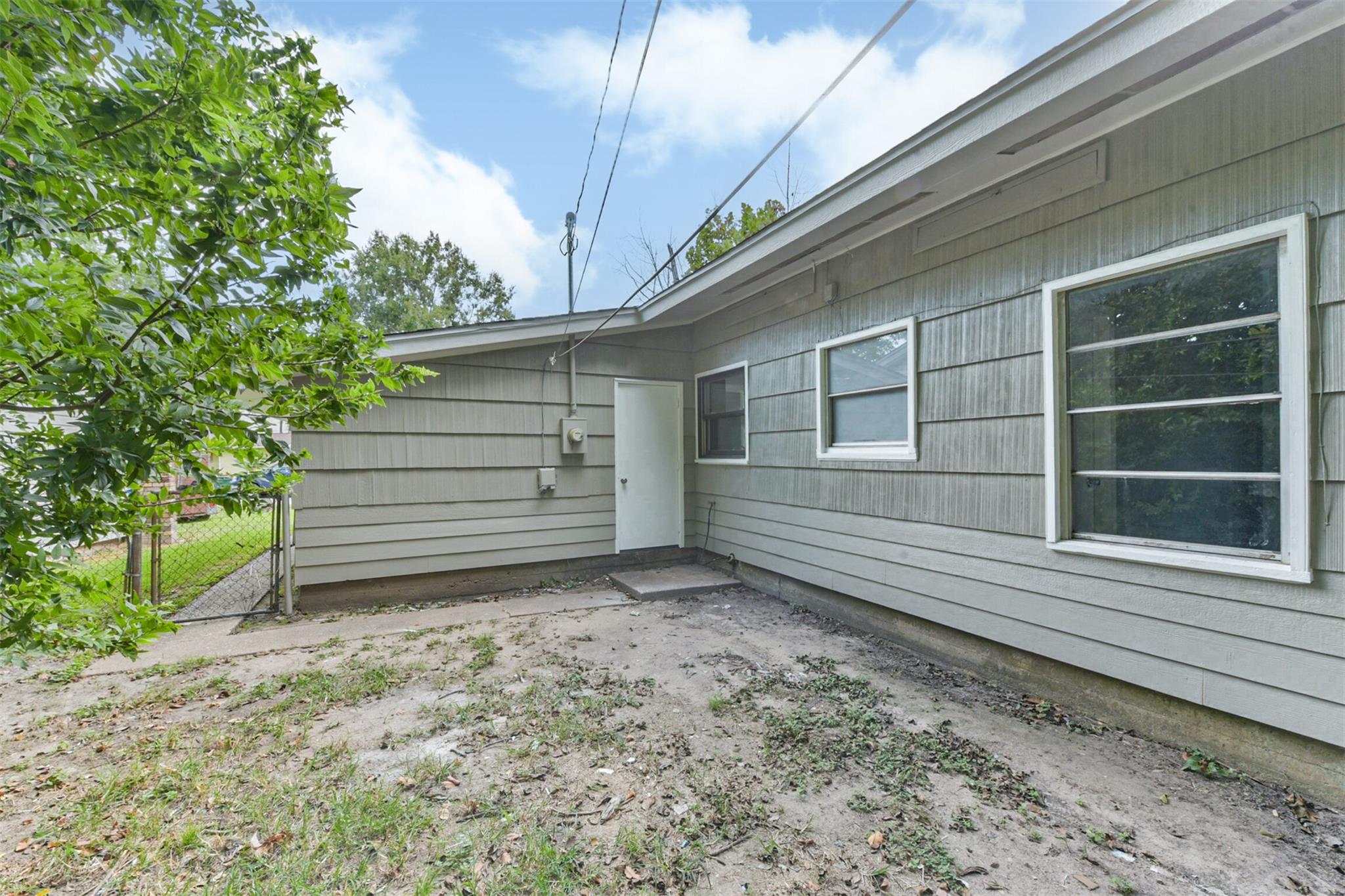 Houston, Texas 77075, United States, 4 Bedrooms Bedrooms, ,2 BathroomsBathrooms,Residential,Active,221146