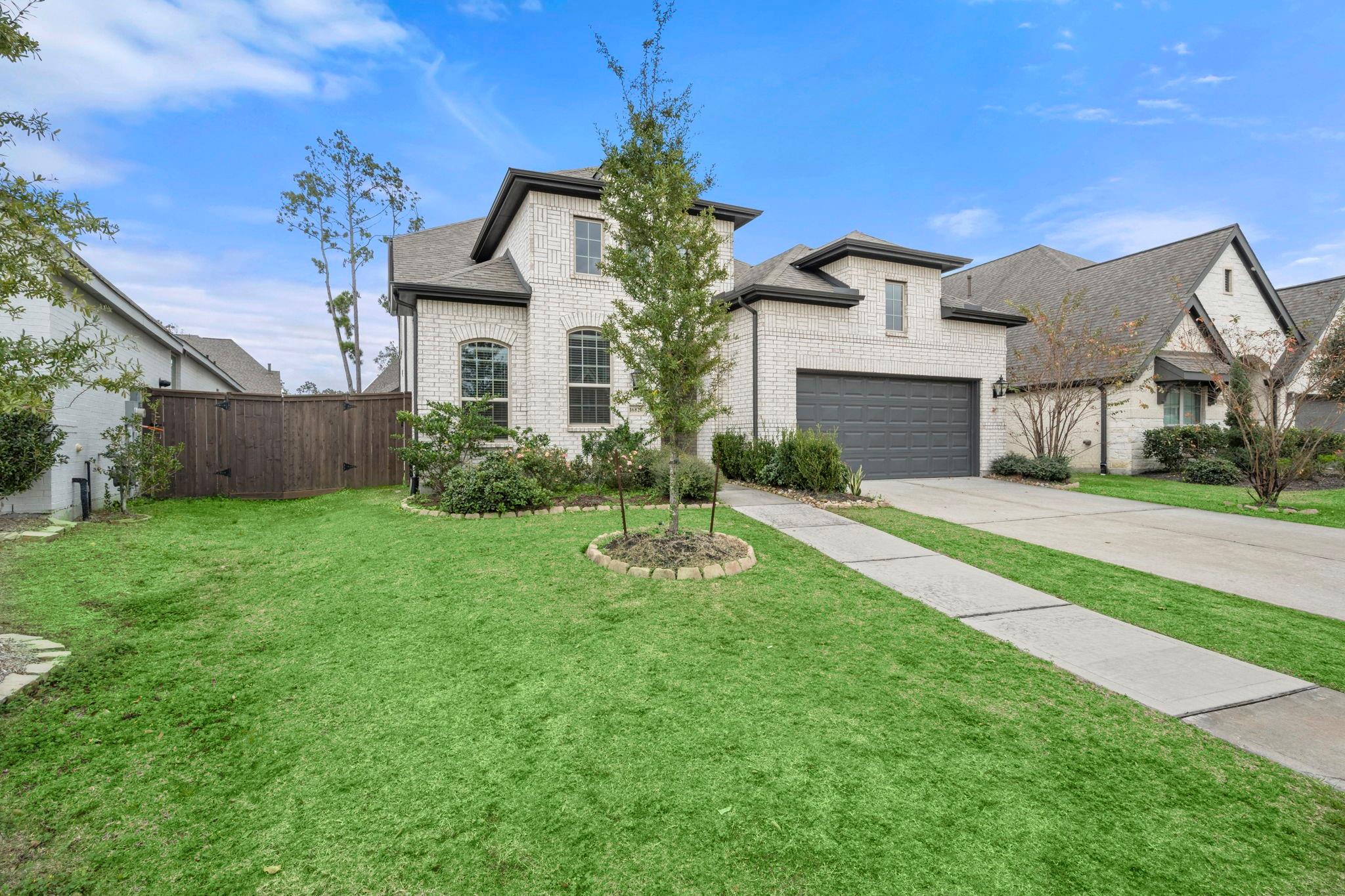 16826 Beechwood Forest