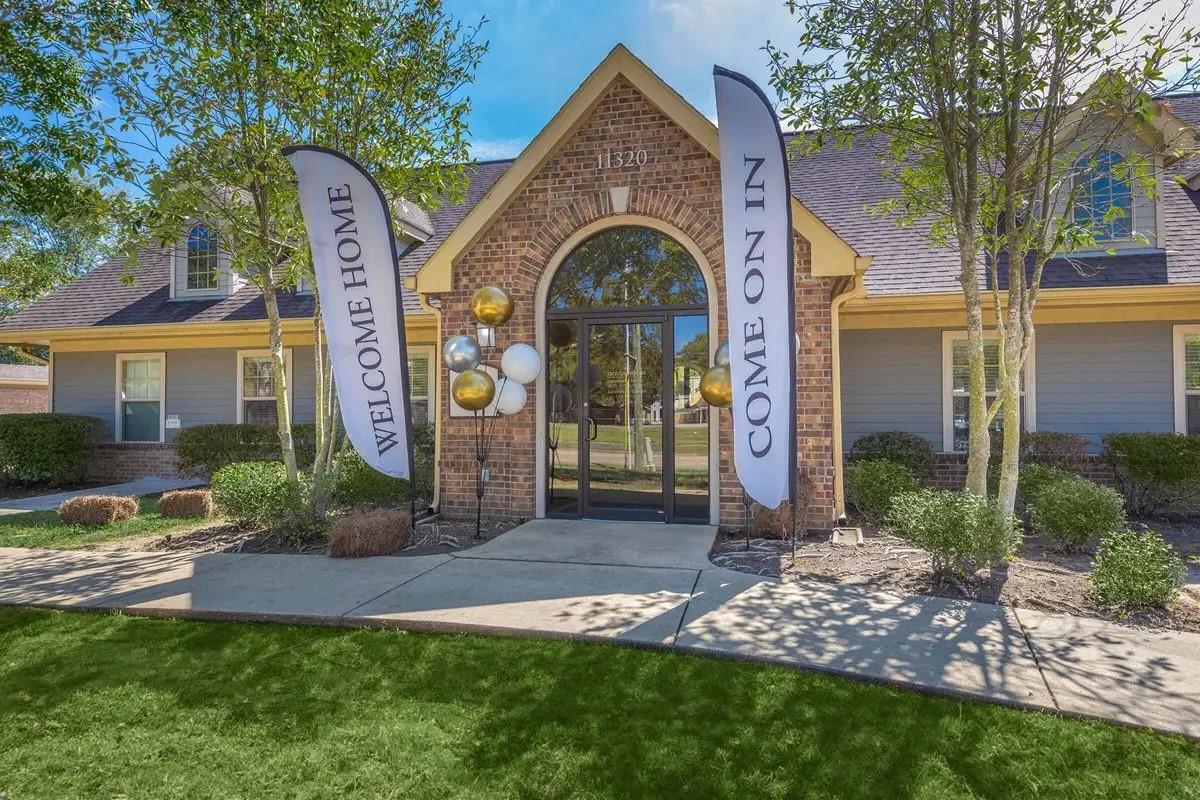 11320 Greenwell Springs Rd