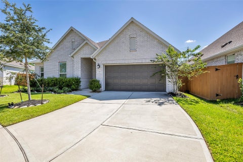 Photo of 13213 Harbor Point Drive, Texas City, TX 77539 (MLS # 84794008)