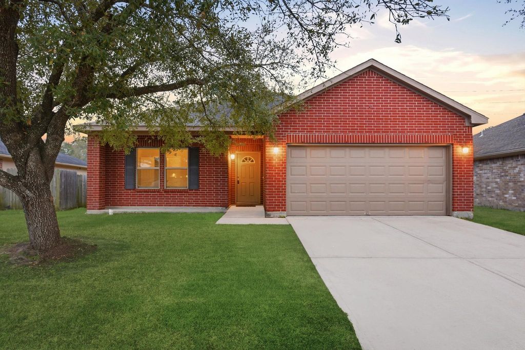 Photo of 3018 Greenbriar Springs Drive, Houston, TX 77073 (MLS # 25326900)