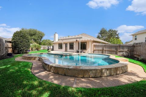 Photo of 10423 Trail Ridge Court, Houston, TX 77064 (MLS # 98276985)