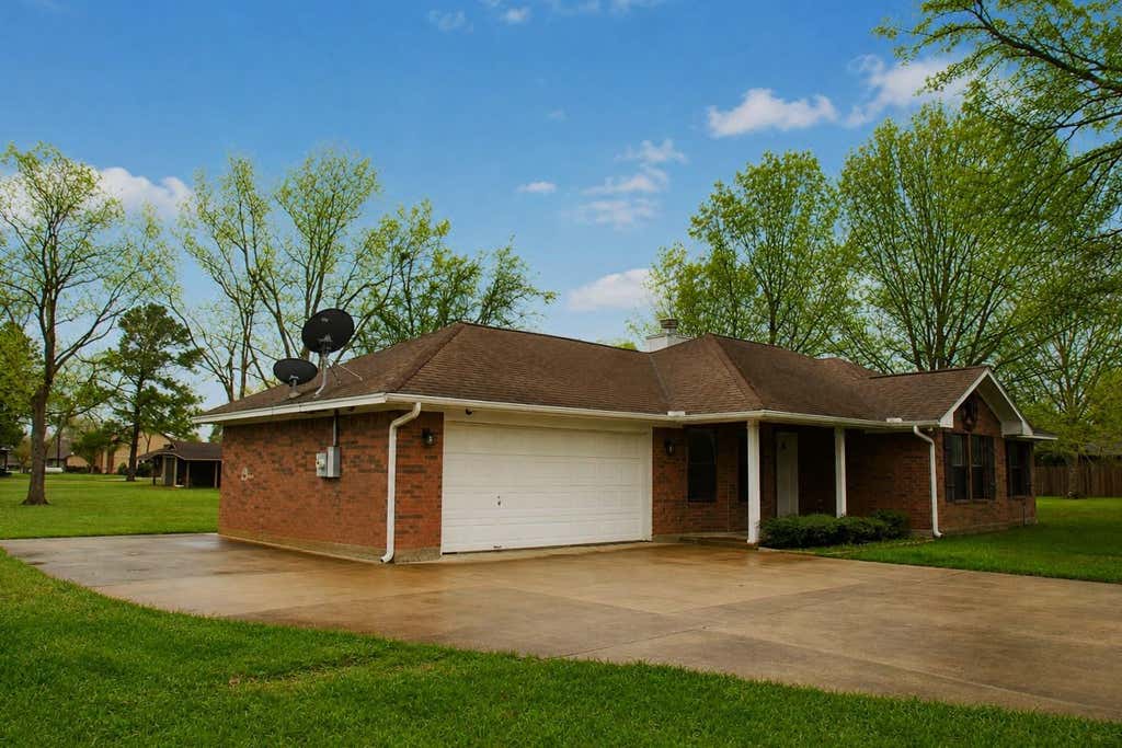 Photo of 3121 County Road 415b, Brazoria, TX 77422 (MLS # 53541621)