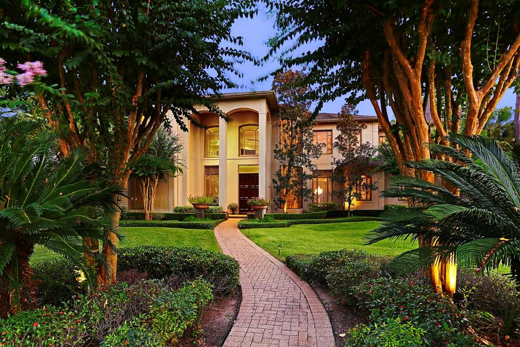 11101 S Country Squire Street