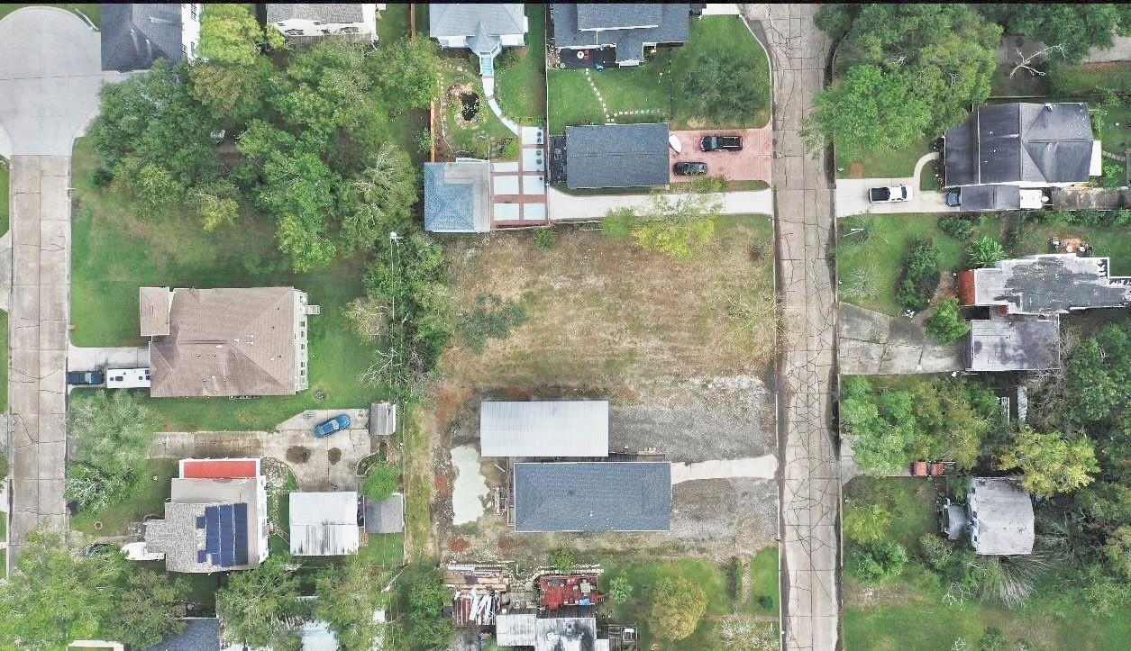 211 N Forrest Avenue