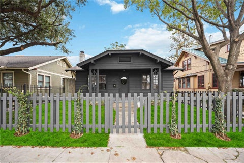Photo of 2608 Morrison Street, Houston, TX 77009 (MLS # 41876462)