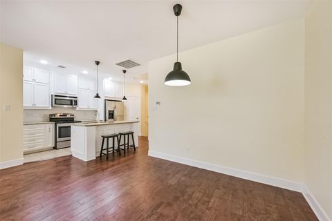 Photo of 242 Lenox Street, Houston, TX 77011 (MLS # 67918777)