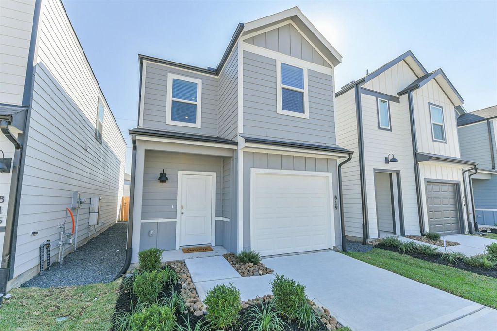 Photo of 819 Sweet Jubilee Lane Lane, Houston, TX 77090 (MLS # 93461736)