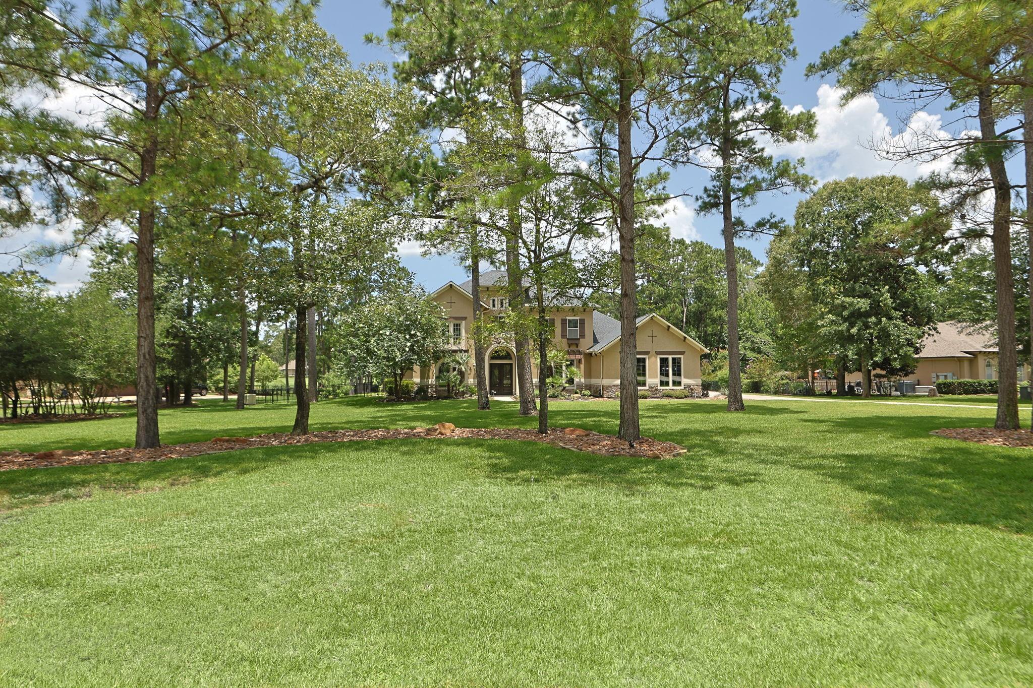28733 Lakeside Green