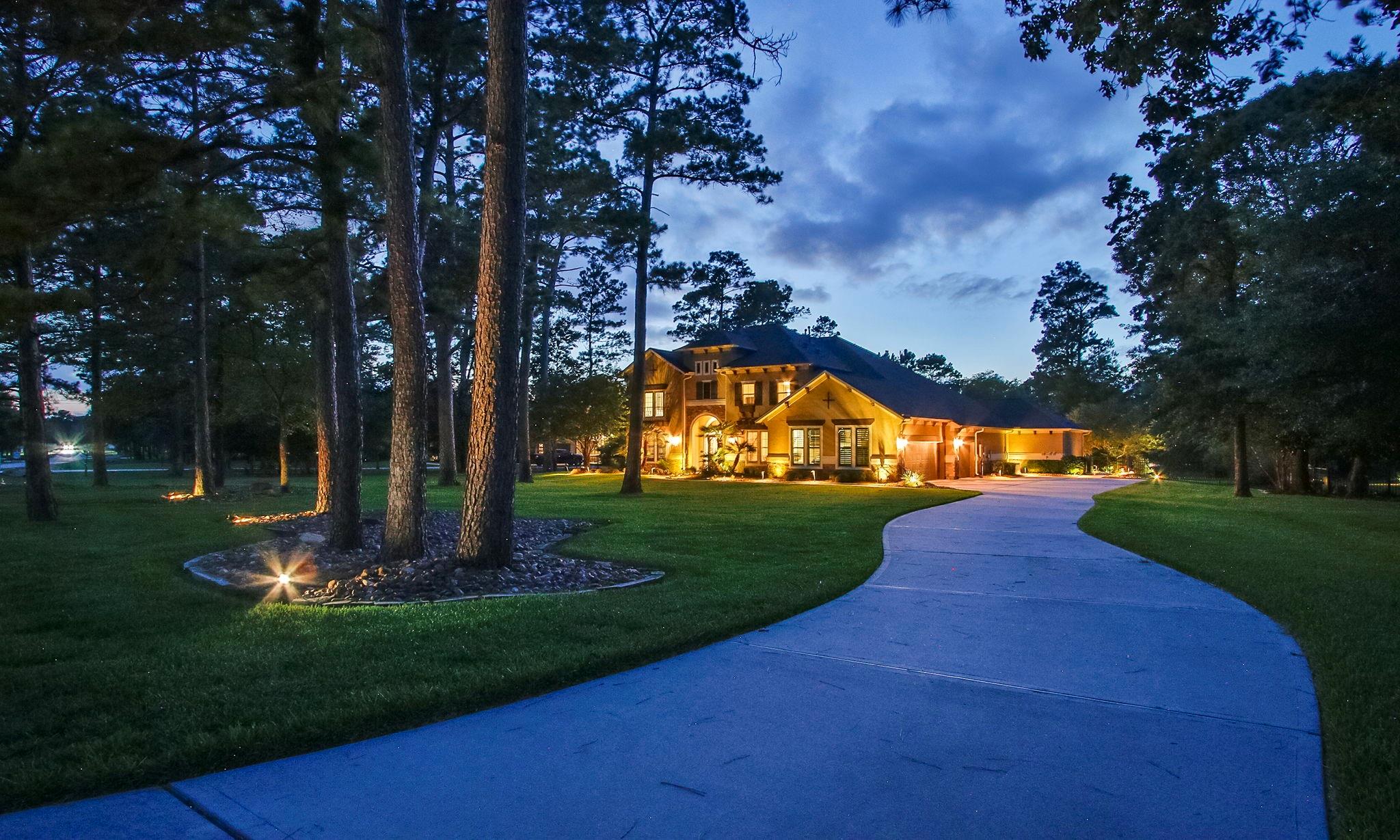 28733 Lakeside Green