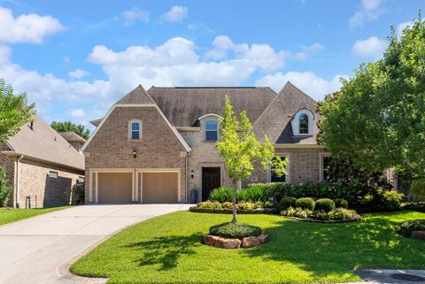 Photo of 119 W Cresta Bend Place, Spring, TX 77389 (MLS # 83381251)
