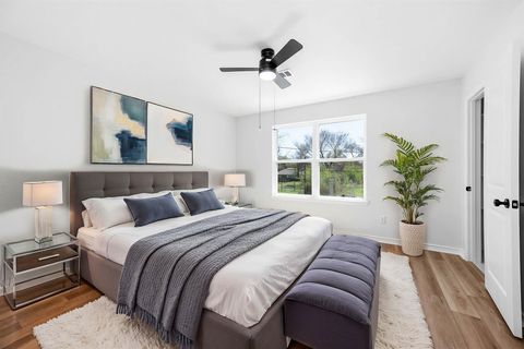 Tiny photo for 2020 Hampton Street #A B, Houston, TX 77088 (MLS # 55226976)