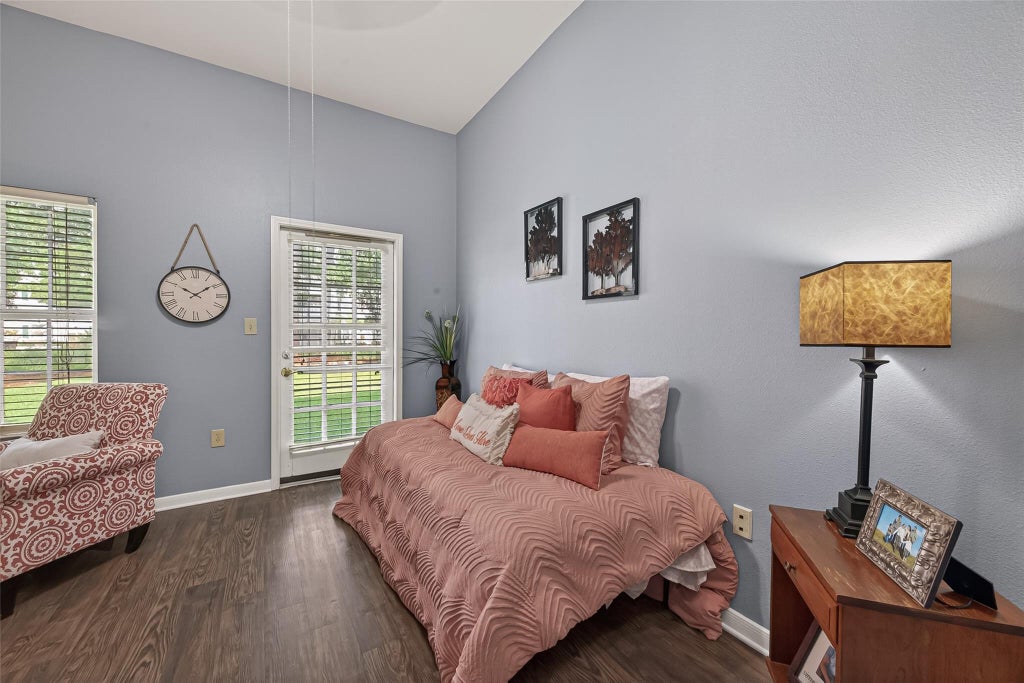 Photo of 929 Rockmead Dr #2207, Kingwood, TX 77339 (MLS # 18723335)