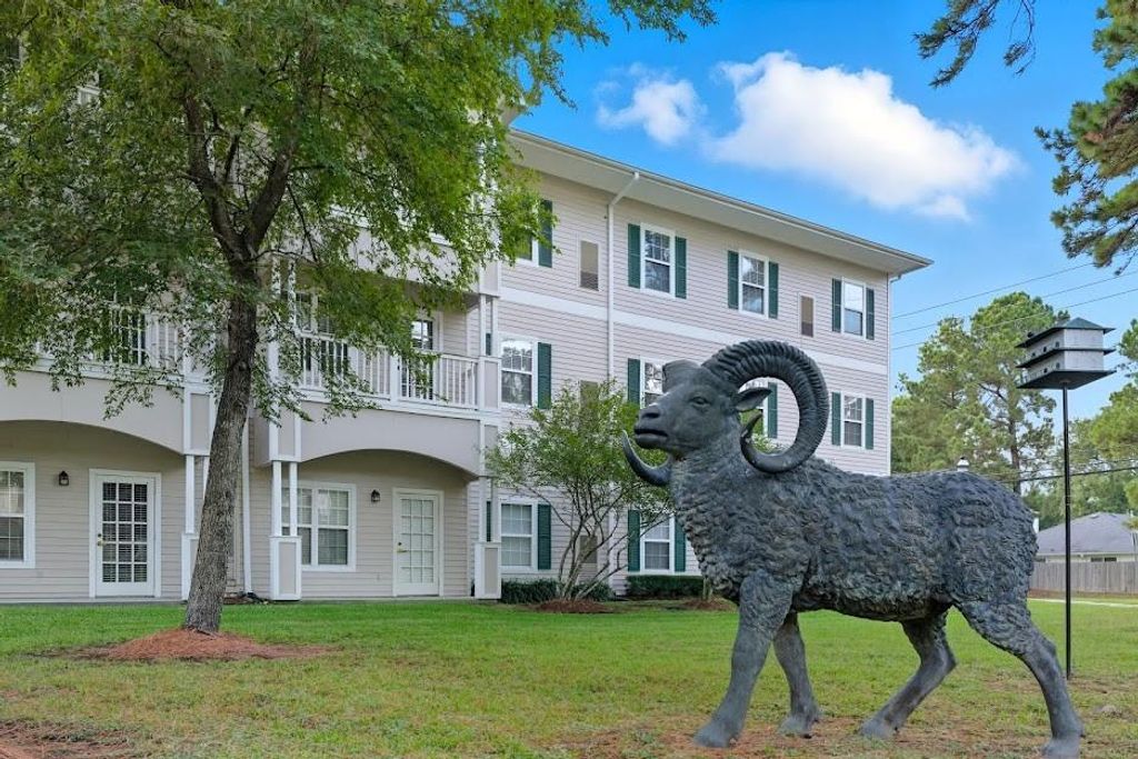 Photo of 929 Rockmead Dr #2207, Kingwood, TX 77339 (MLS # 18723335)