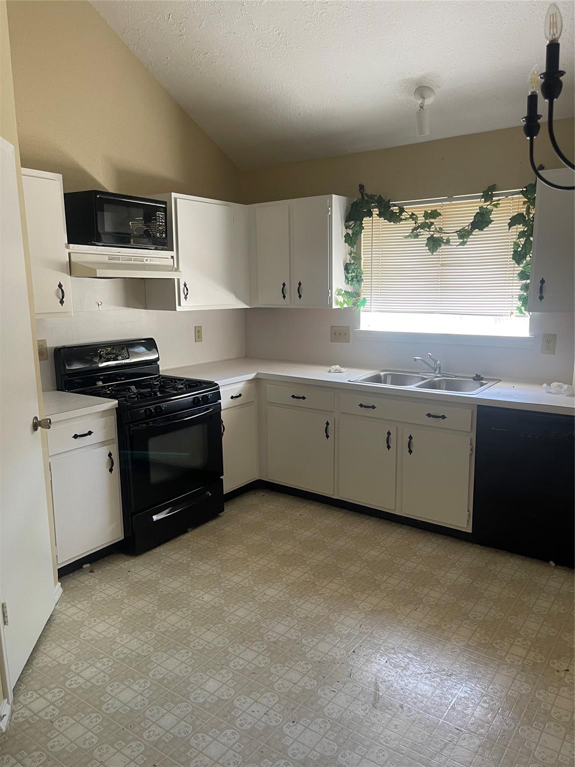 12322 White River Drive