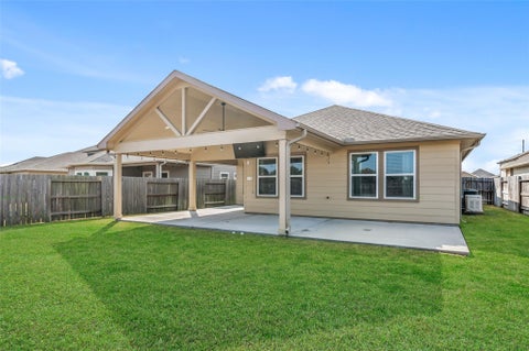 Homes For Sale - 2011 Stella Pine Drive<br/> Harris County, Tomball, TX 77375